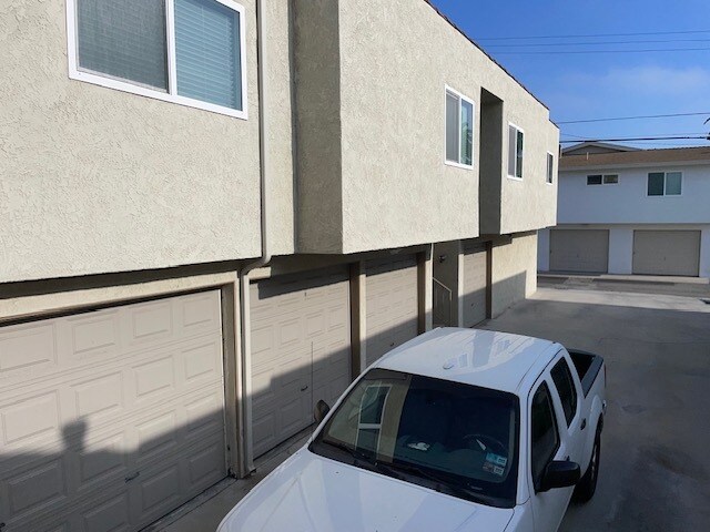 garage area and onsite parking - 226 15th St