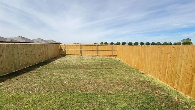 Building Photo - 11415 University