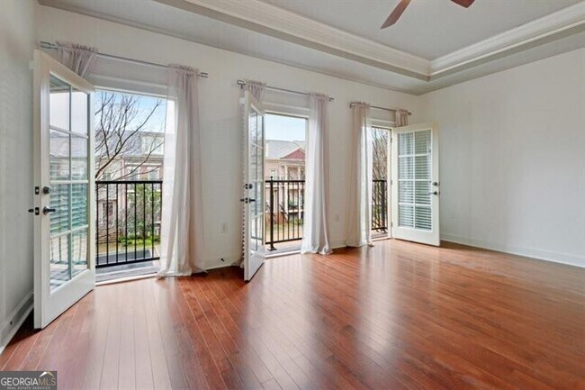 Building Photo - 807 Creekgarden Court