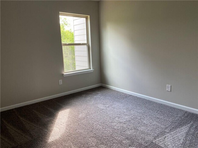 Building Photo - 2183 Shetley Creek Dr