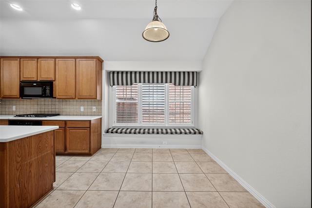 Building Photo - 2408 Barranca Way
