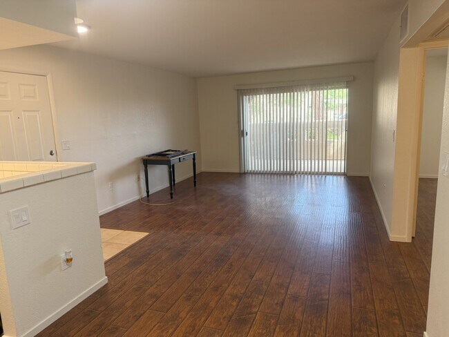 Building Photo - 1901 Mountain Hills Ct