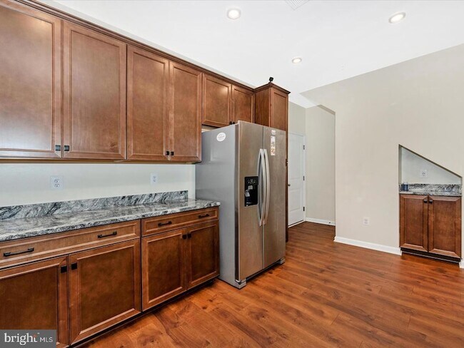 Building Photo - 9374 Seney Ln
