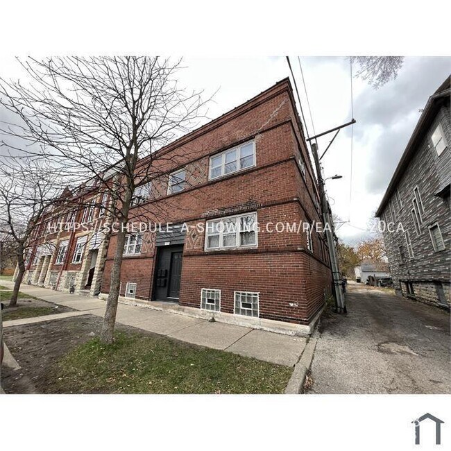 Building Photo - 6109 S Normal Blvd
