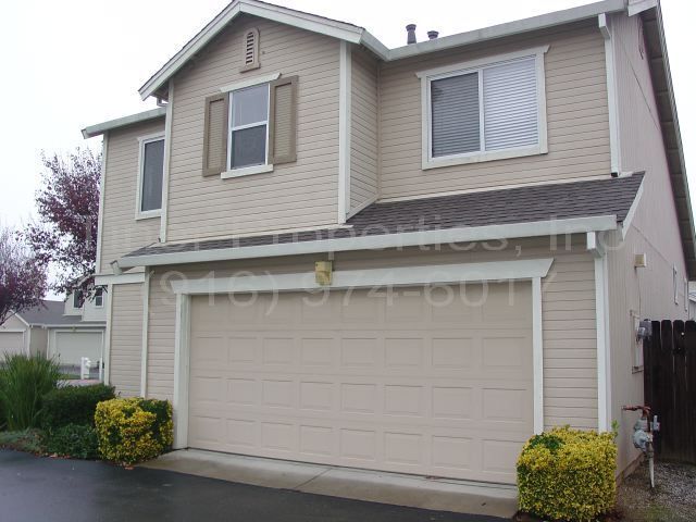 Building Photo - Laguna Gated Community