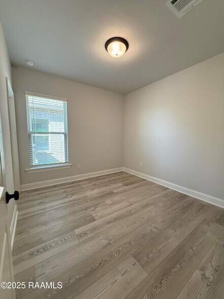 Building Photo - 135 Ridley Ln