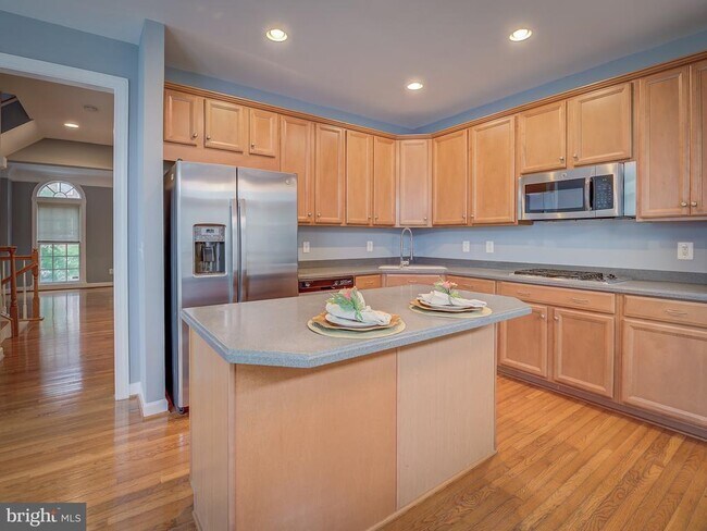 Building Photo - 8410 Chaucer House Ct