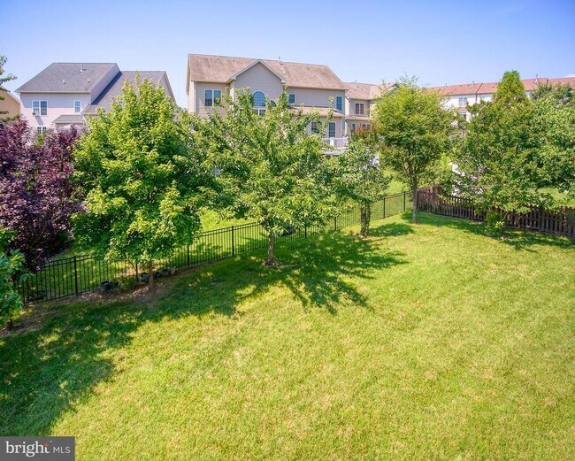 Building Photo - 13336 Redspire Dr