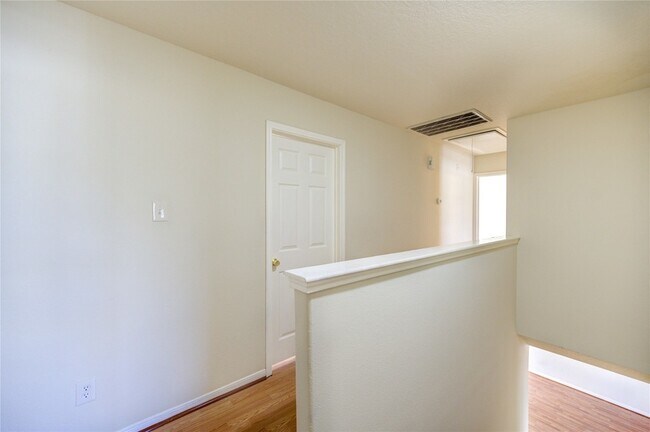 Building Photo - 19506 Lighthouse Scene Ln