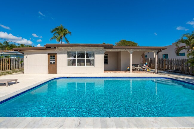 Building Photo - 250 NW 11th St