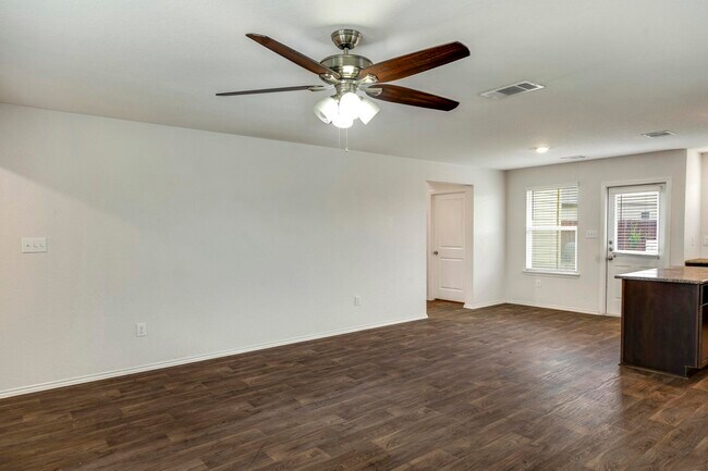 Building Photo - 3314 Angus Crossing