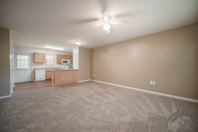 Building Photo - Single Level Villas****** Rent $924/month*********Hartselle