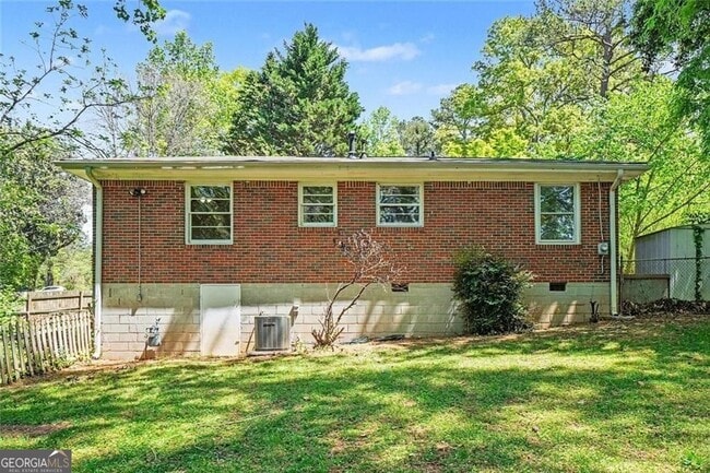 Building Photo - 1689 San Gabriel Ave