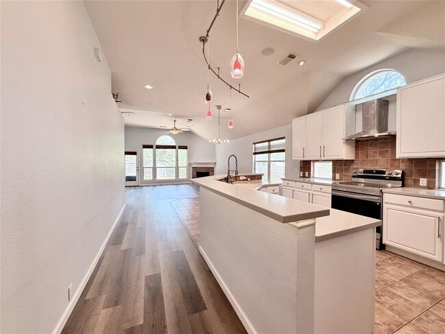 Building Photo - 312 Middle Ground Cove
