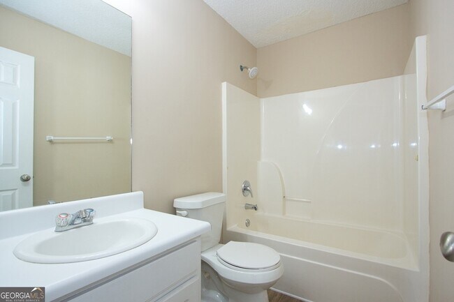 Building Photo - 1302 Palmer Ln