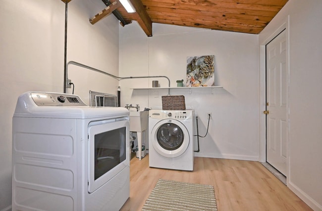 Building Photo - 4602 Emily Ct