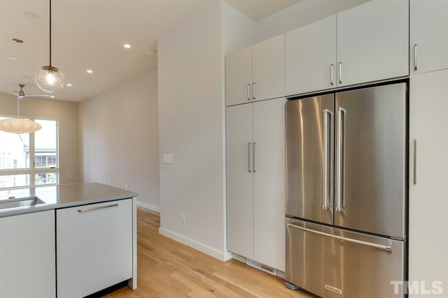 Building Photo - 420 Chavis Way