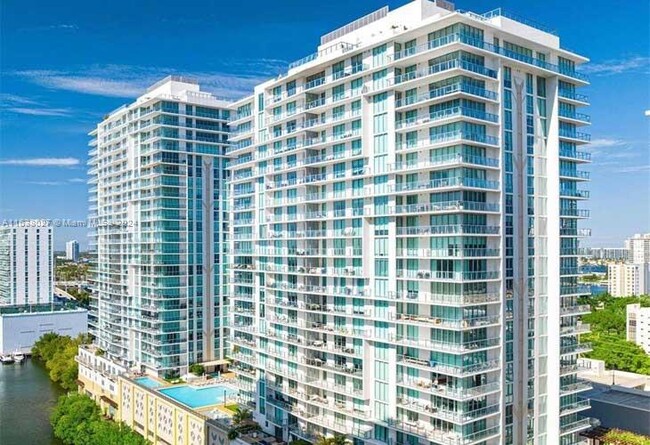 Building Photo - 300 Sunny Isles Blvd