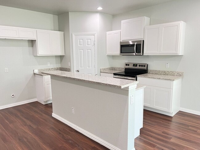 Building Photo - Lovely home for rent in Ennis, TX!