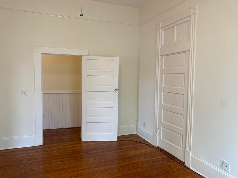 Building Photo - 1116 Habersham St