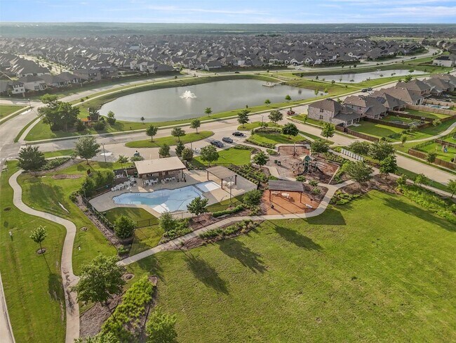 Building Photo - 1248 Starlight Ave