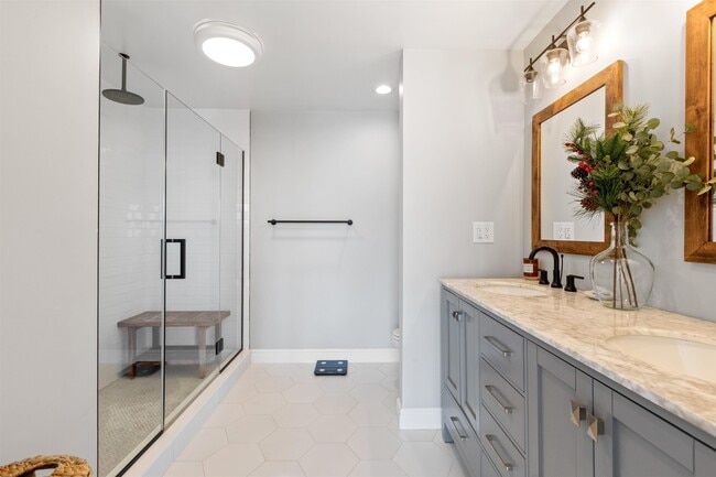 Building Photo - 600 Harbor Blvd