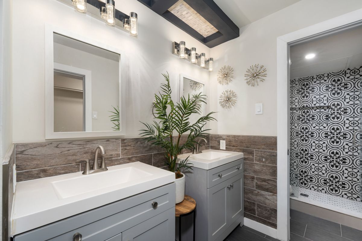 Building Photo - 2703 Meadowstone Ct