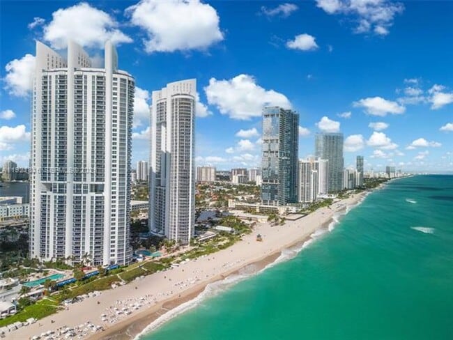 Building Photo - 18201 Collins Ave