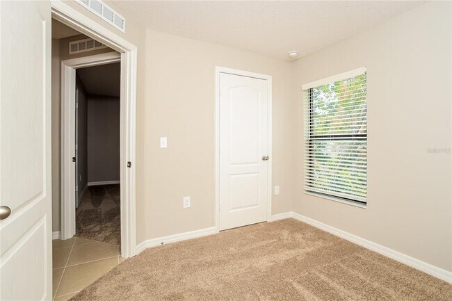 Building Photo - 279 Fig Ct