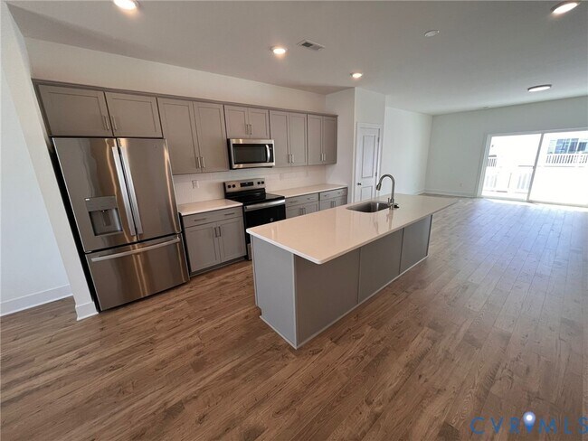 Building Photo - 15342 Oasis Sun Aly