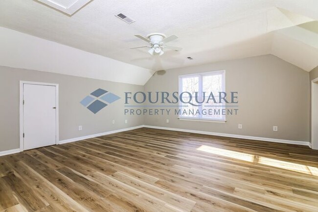 Building Photo - One Story Single Family Home| 2nd Floor Lo...