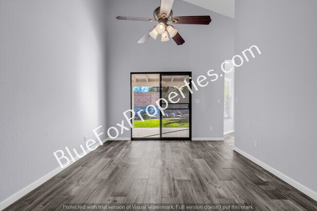 Building Photo - 9810 Amarosa