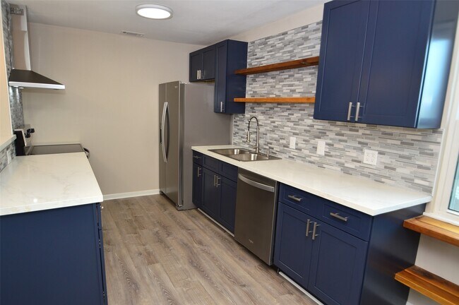 Building Photo - 1725 Avenue O
