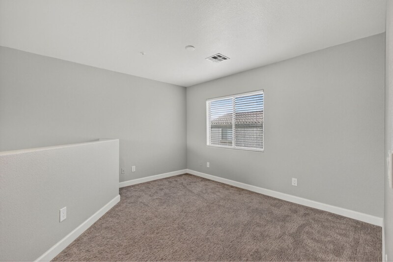 Building Photo - 8105 W Beck Ln