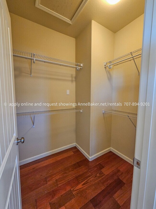 Building Photo - Well Designed Condo at Gardens at Thyme Square - Two Bedrooms and a Bonus Room - Atrium