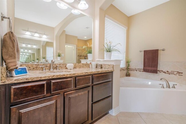Building Photo - 26611 Sooty Tern Dr