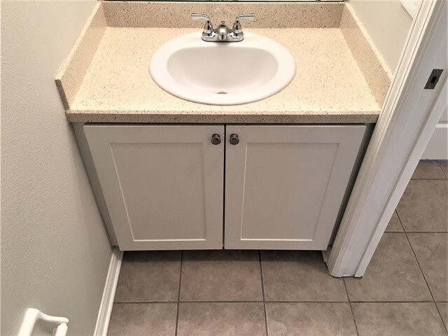 Building Photo - 8157 Canterbury Lake Blvd