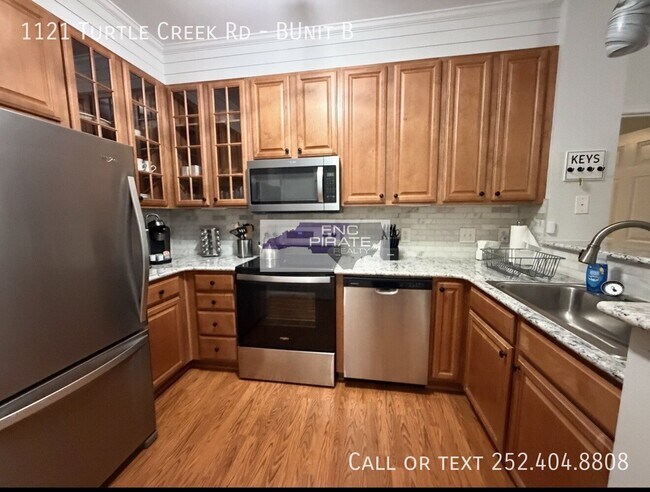Building Photo - 1121 Turtle Creek Rd