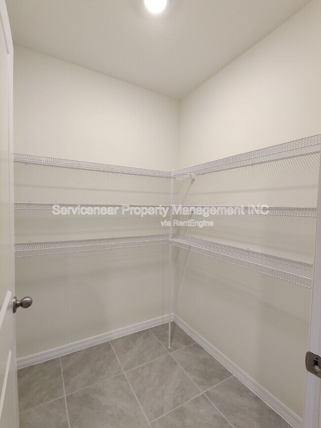 Building Photo - 32614 Canyonlands Dr
