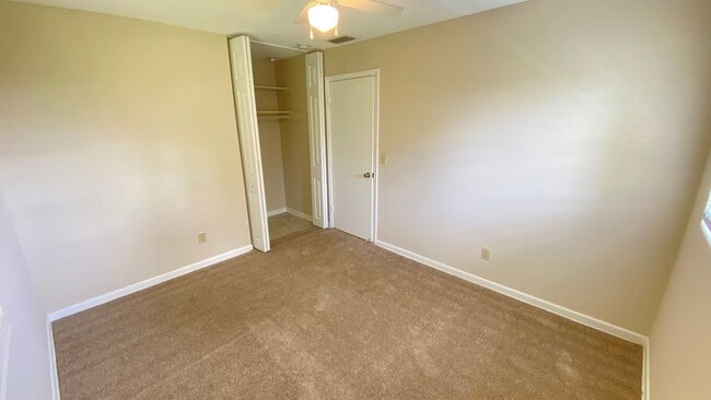 Building Photo - Cozy 3-Bedroom/1.5-bathroom Single Family Home in Casselberry!