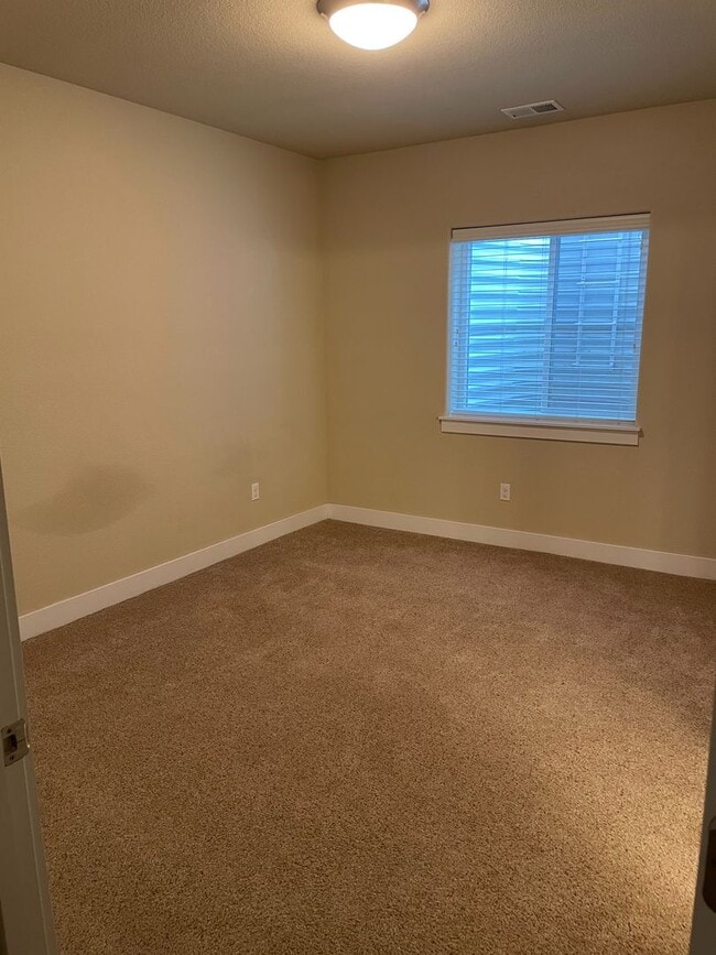 Building Photo - Beautiful 4 Bed 3 Bath House in Northeast Fort Collins!