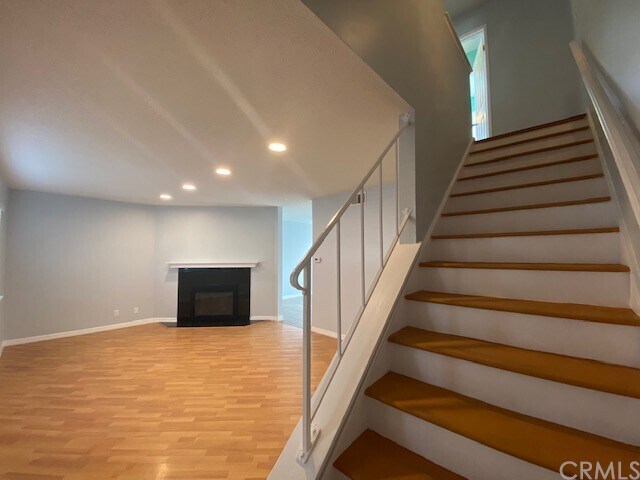 Building Photo - 9916 Continental Dr