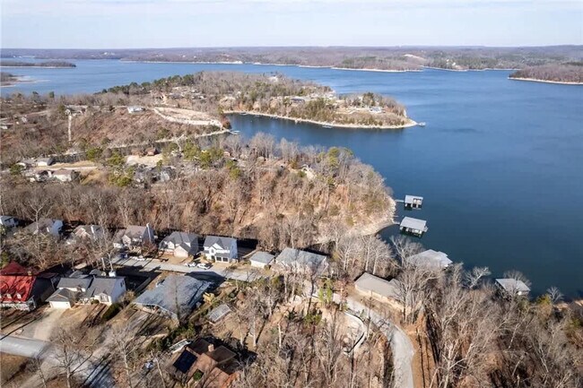 Building Photo - 38 Riviera Dr