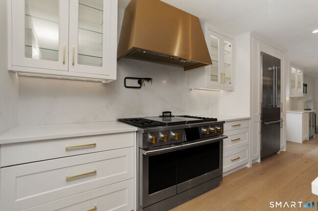 Building Photo - 86 New St