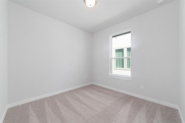 Building Photo - 21614 White Bellflower Ln