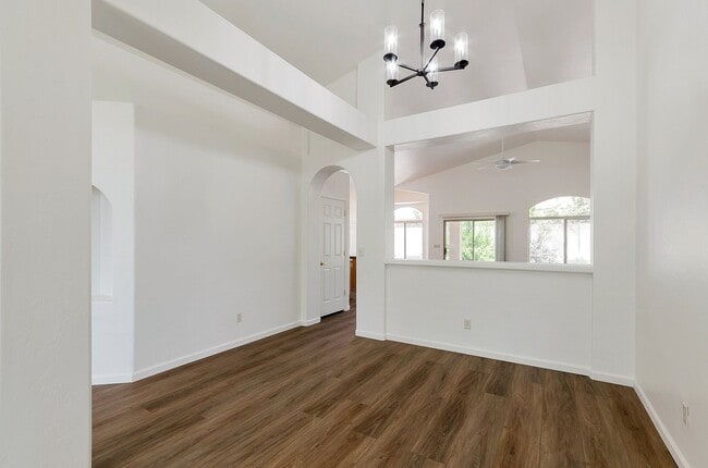 Building Photo - Beautiful, updated, Oro Valley home