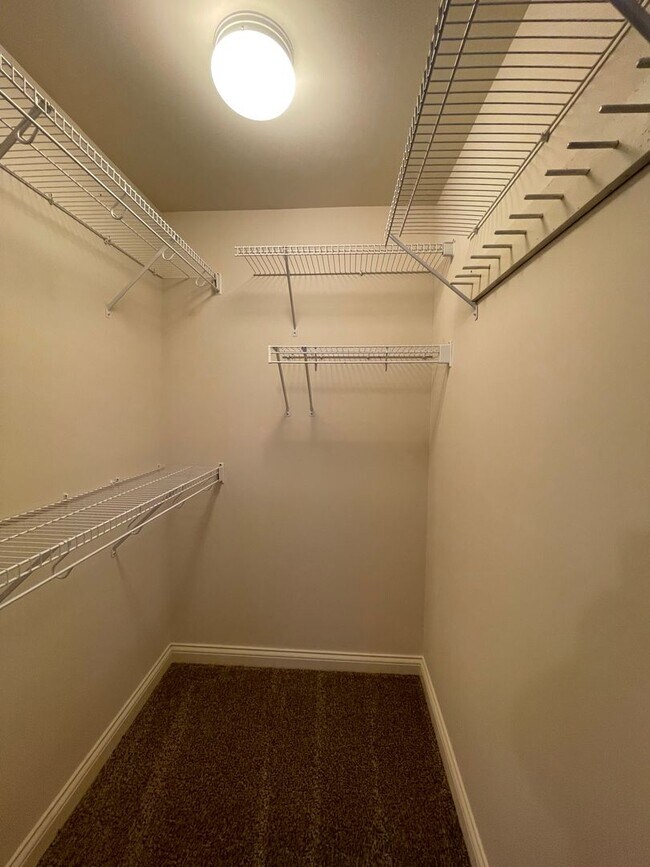Building Photo - **COMING SOON** NICE 3 BR, 2.5 Bath Townhouse! New Paint & Carpet, Attached Garage, All Electric;