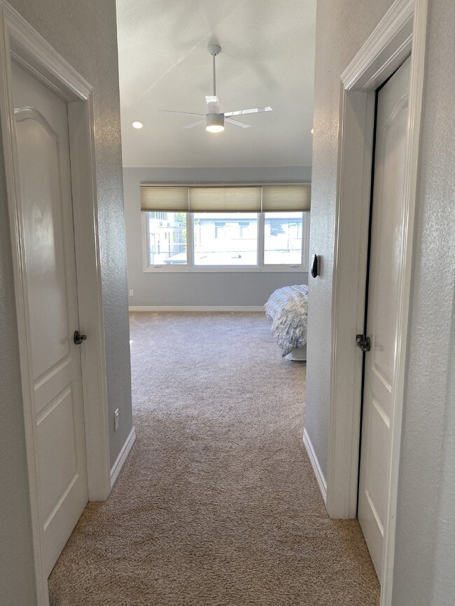 Building Photo - Cherry Creek Executive 3bd/4ba home 3743SF!