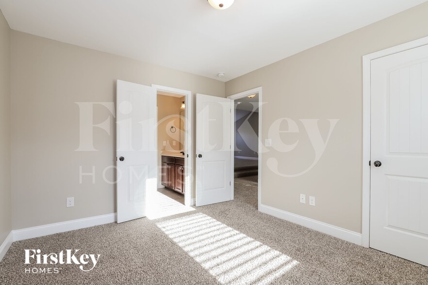 Building Photo - 4351 Highland Gate Pkwy