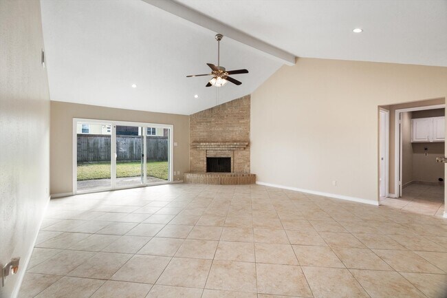 Building Photo - 7218 Foxway Ln